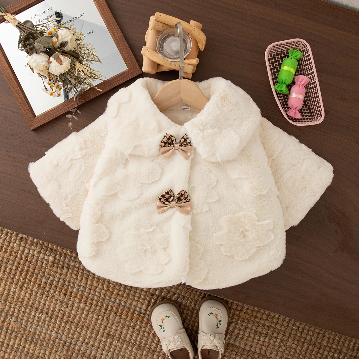 Cappotto da ragazza Autunno/Inverno Fiocco a quadretti Risvolto in puro colore Capispalla per bambina Giacche calde e carine Vestiti per bambini 2