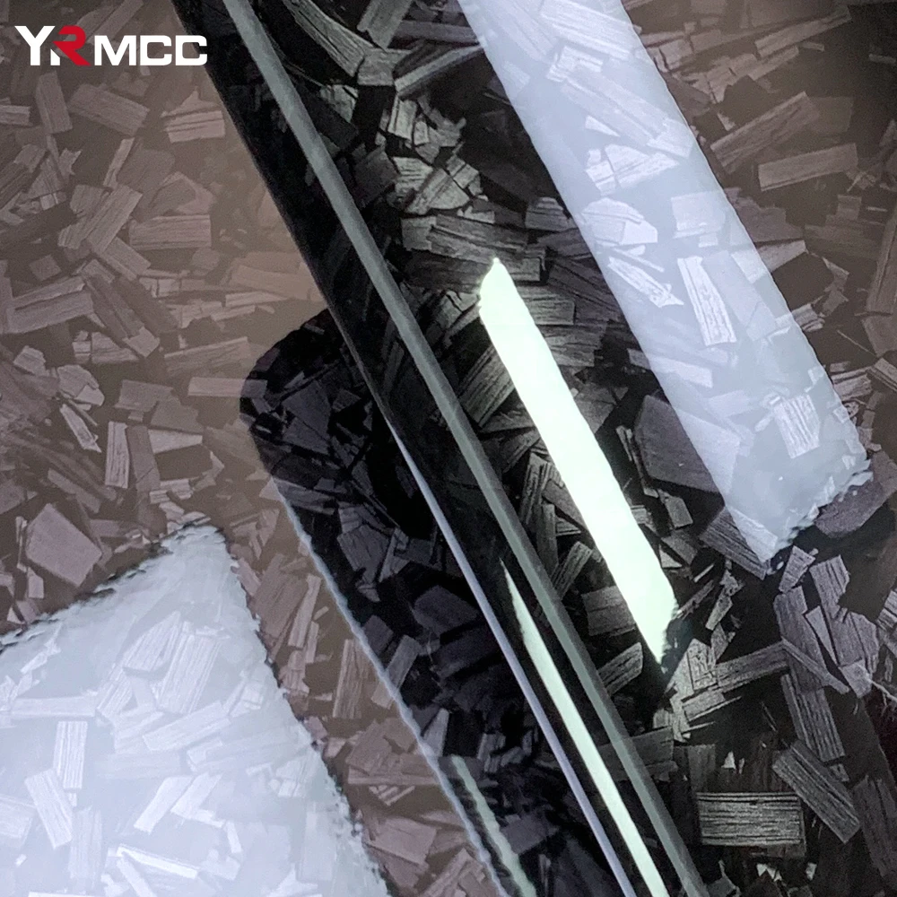 Pellicola in fibra di carbonio Pellicola per carrozzeria nera lucida Pellicola per avvolgimento in vinile in fibra di carbonio forgiata Adesivo per decalcomania autoadesiva per accessori auto 1