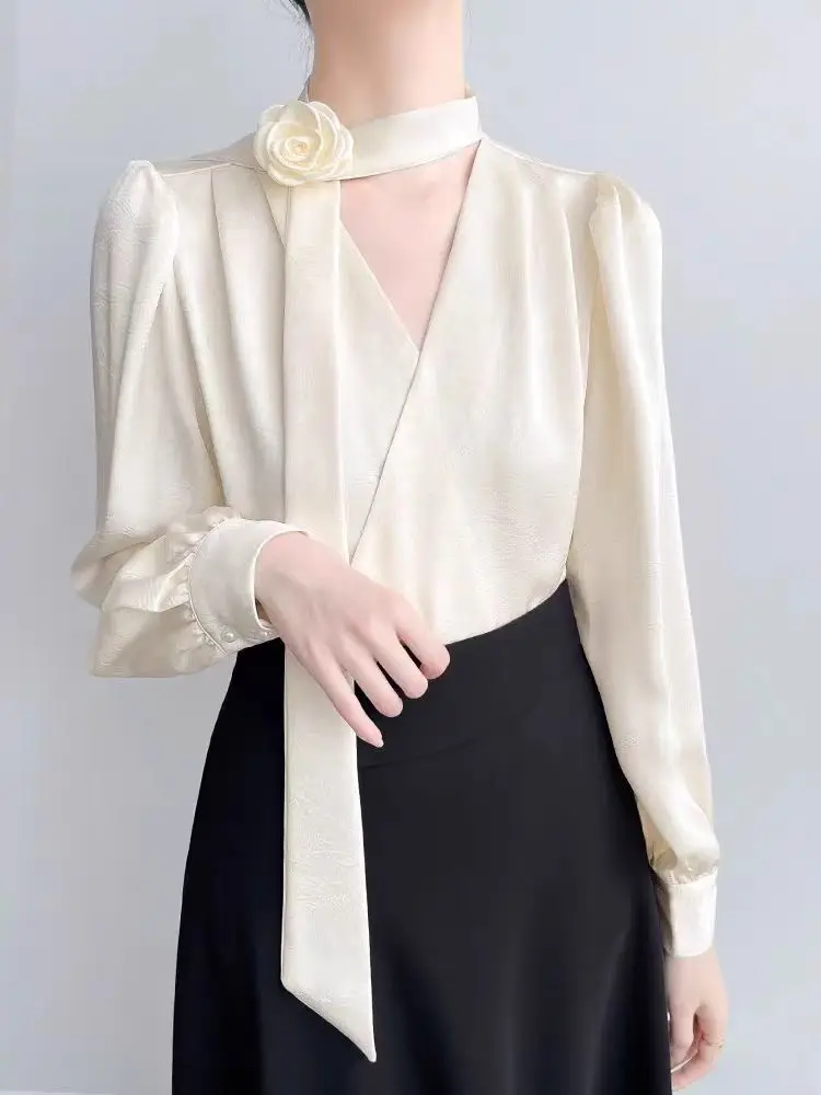 2025 Nuovi vestiti da donna Eleganza francese Camicetta a maniche lunghe con fiocco rosa Donna Chic Primavera/Autunno Top in raso Abbigliamento di alta qualità 2