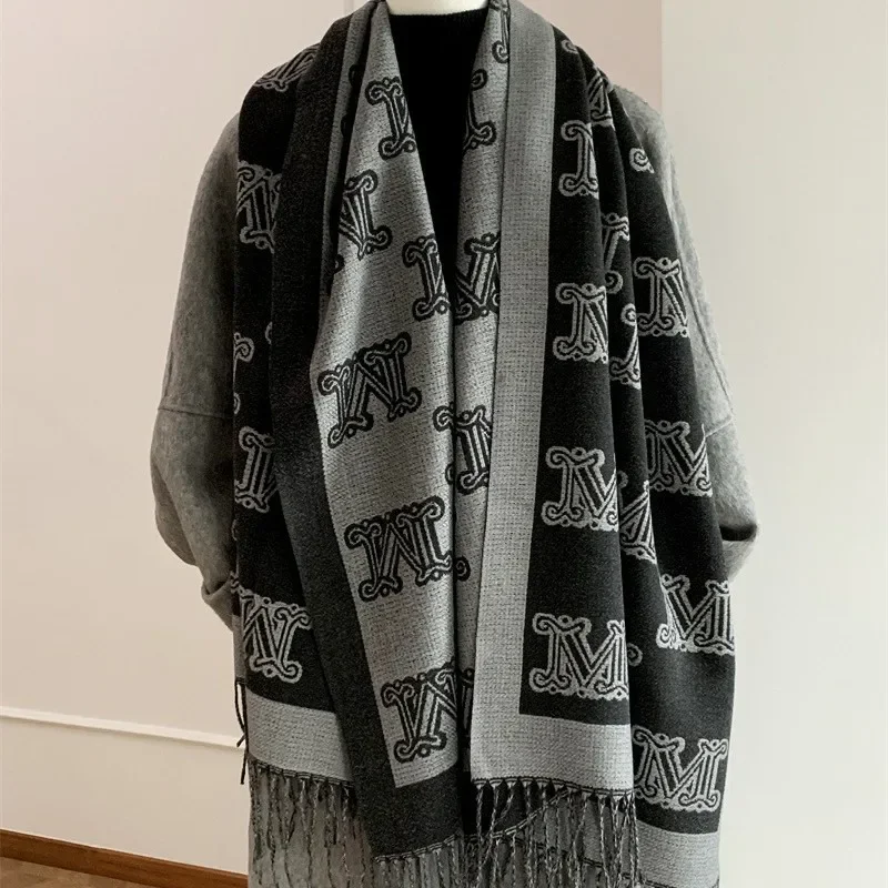 Scialle 2025, avvolgente invernale in peluche spesso caldo per donna, sciarpa morbida bifacciale, accogliente stola per aria condizionata 4