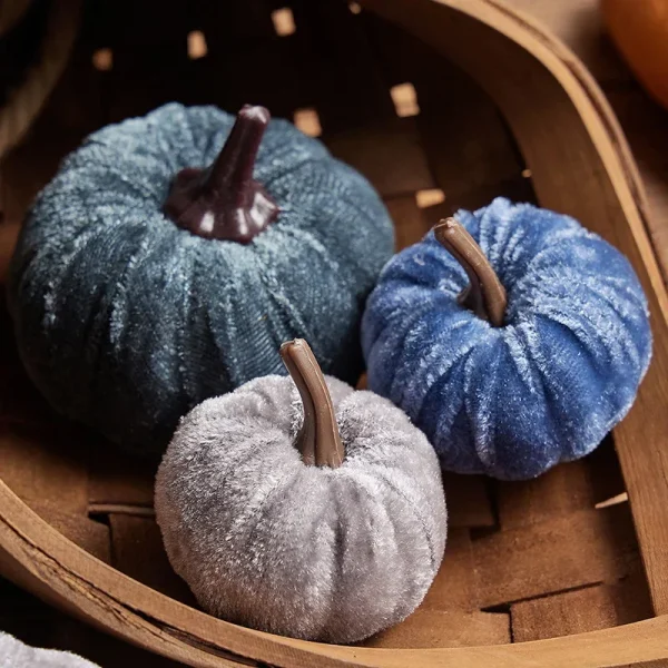 Centrotavola da tavolo con zucche finte in velluto di zucca di Halloween per il raccolto autunnale in fattoria Decorazione per feste di Halloween Puntelli di zucca 6