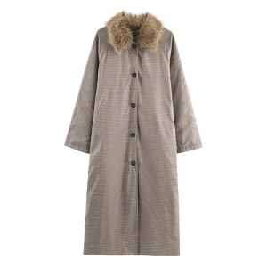 Stile europeo e americano autunno e inverno nuova tendenza della moda abbigliamento da donna fronte-retro con trincea effetto risvolto in pelliccia sintetica 1