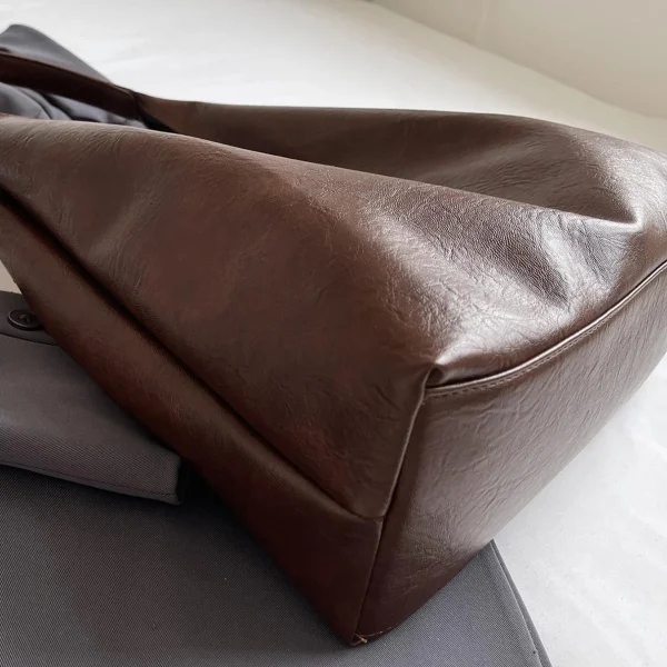 Borsa a tracolla alla moda, semplice, popolare, in tinta unita, di alto valore, di grande capacità, versatile quotidiana, borsa sottobraccio con temperamento 4