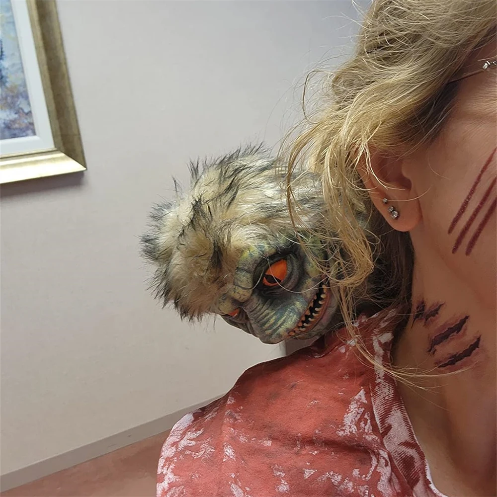 Alien Monster Doll Prop Creepy Peluche Bambola Film horror Alien Prigioniero Peluche Divertente brutto Critters Decorazione festa di Halloween 2