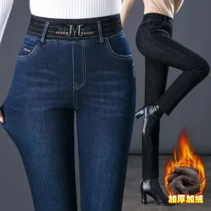 Jeans elasticizzati in velluto invernale Plus da donna oversize 40 jeans skinny a vita alta pantaloni in denim caldi e spessi pantaloni a matita per mamma alla moda 1