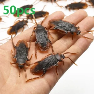 5-50 pezzi gadget di Halloween scarafaggi in plastica scherzo decorazione puntelli giocattolo di gomma bavaglio scherzi pratici giocattoli insetti di plastica scarafaggio 1