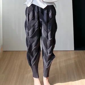 Pantaloni a pieghe Miyake Donna Elastico Wiast 2023 Nuova estate Pantaloni a matita casual versatili Pantaloni moda femminile tinta unita 1