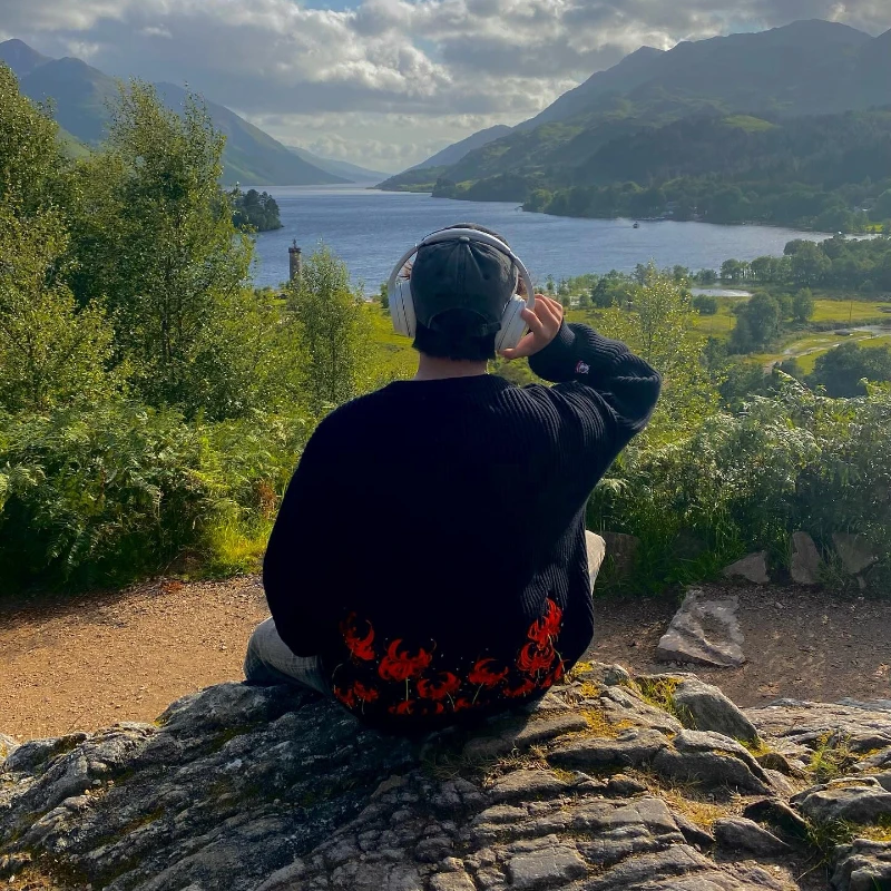 Y2K Retro Fiore Maglione lavorato a maglia Modello ricamato Spider Lily Autunno Inverno Pullover Trendy Hip Hop Harajuku Abbigliamento unisex 5