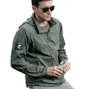 Giacca tattica leggera impermeabile da uomo estiva traspirante sottile con cappuccio impermeabile giacca a vento portatile giacche in pelle militare 1