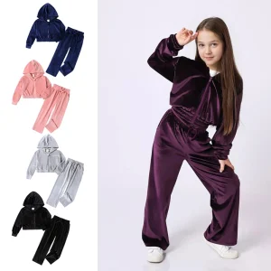 2025 Tuta invernale in velluto per ragazze 2 pezzi Set giacca corta con cappuccio Felpa casual Abito caldo alla moda Carino quotidiano all'aperto 1