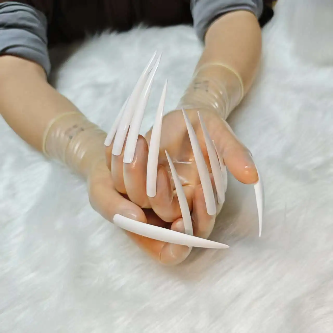 Kigurumi in lattice naturale Halloween vampiro cosplay guanti zentai elastici trasparenti medio lunghi con servizio di unghie lunghe bianche 4