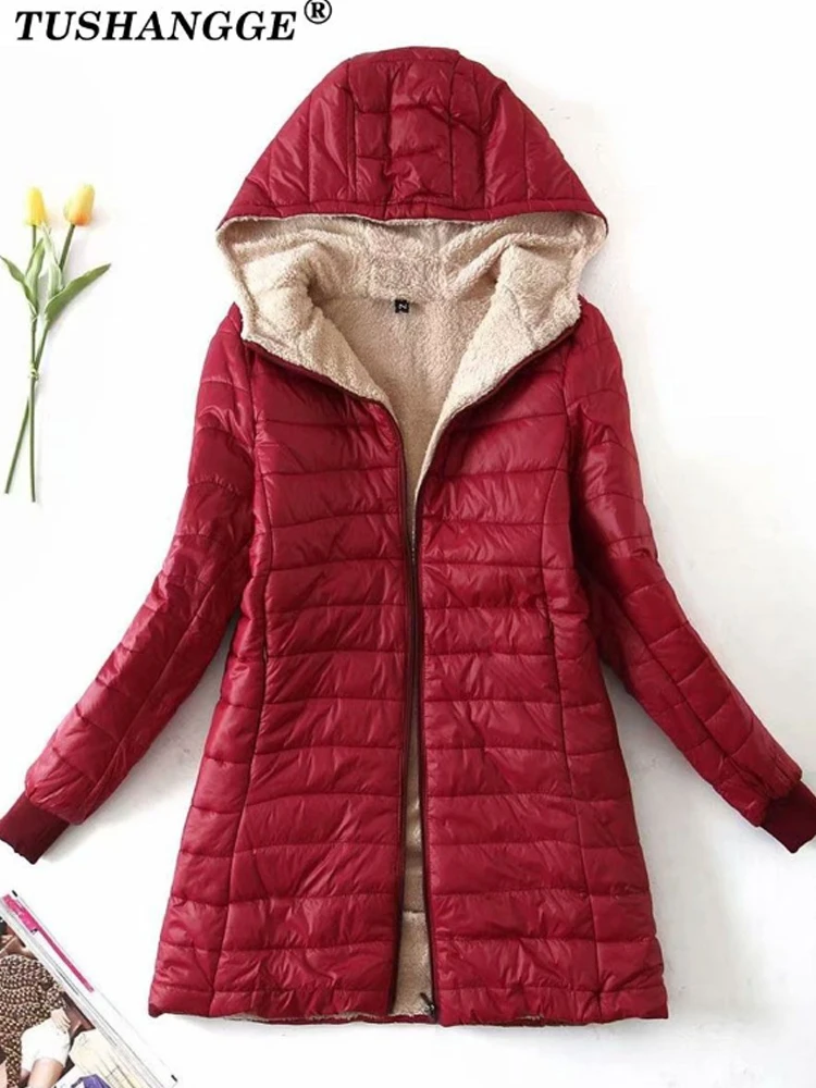 Nuova edizione coreana di media lunghezza con cappuccio giacche da donna autunno inverno cappotti di cotone da ufficio di media lunghezza caldo parka in pile di agnello 3