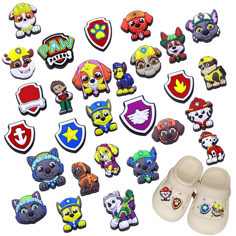 31 pezzi di scarpe per cani della polizia Disney, decorazioni per zoccoli, accessori per scarpe in PVC, sandali da giardino con fibbia, ciondoli per cinturino, regalo di Natale 1