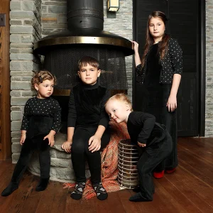 AA-Autunno inverno velluto e vestaglia a costine ragazzo e ragazza vestiti coordinati per la famiglia pagliaccetto per bambina camicia da notte stampa floreale a costine 1