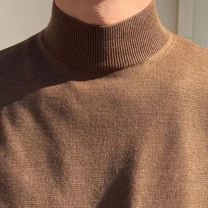 Maglione a mezzo dolcevita da uomo, maglione lavorato a maglia alla moda in stile coreano a maniche lunghe con camicia sul fondo, casual stile Hong Kong 1
