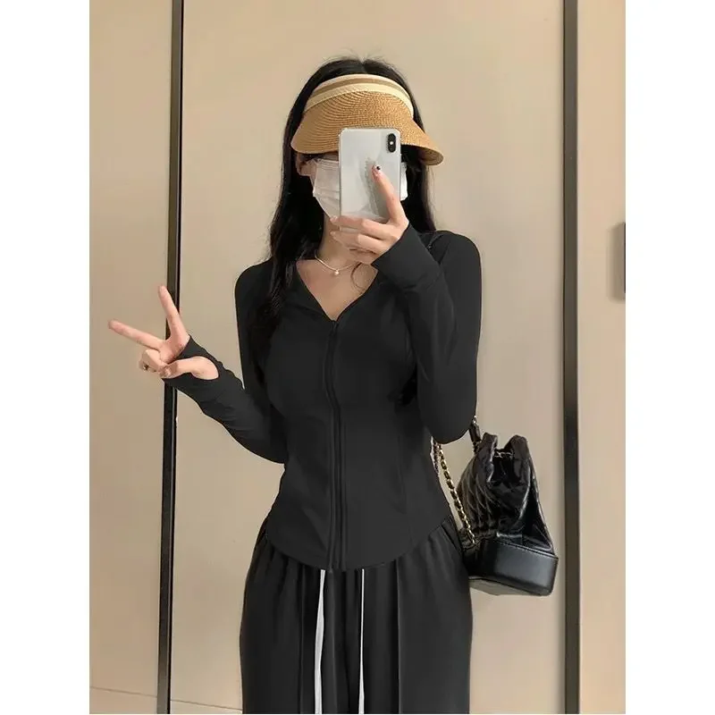 Cappotto di protezione solare da donna in seta di ghiaccio slim fit Primavera Estate Sottile traspirante Casual con cappuccio Capispalla corto Stile semplice 3