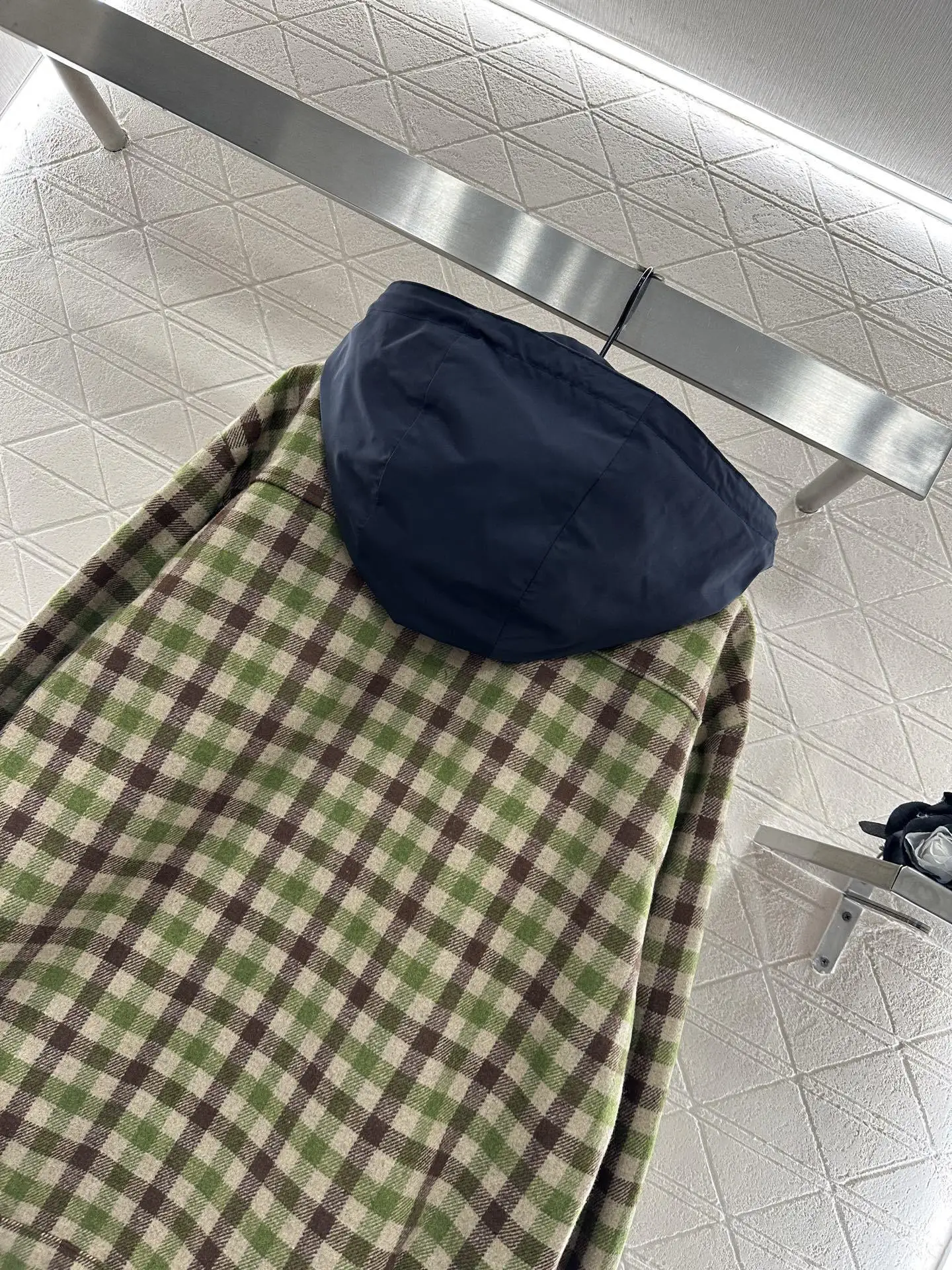 Abbigliamento da donna di fascia alta 25 giacca cardigan con cappuccio staccabile in stile college francese autunno e inverno 4