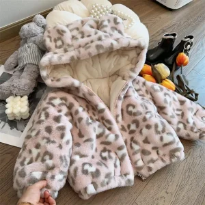 Giacca da ragazza in pelliccia sintetica invernale nuova stampa leopardata in pile double face spesso caldo cappotto con cerniera con cappuccio per 2-8 anni tuta da neve moda per bambini 1