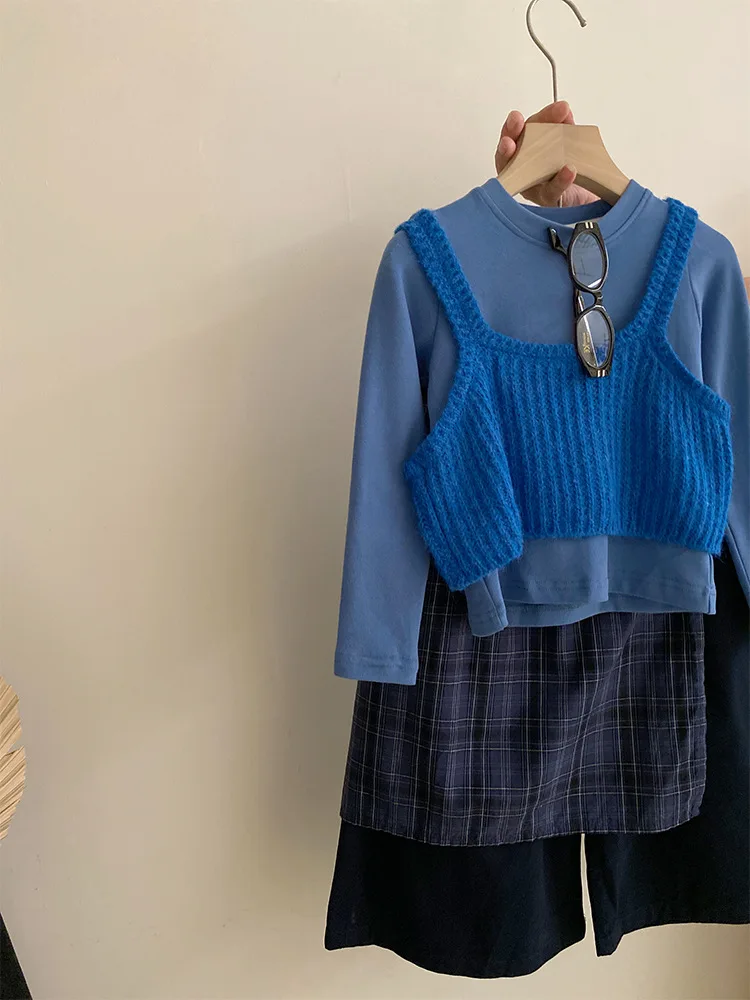 Vestito da ragazza 2025 Autunno e inverno Nuovi vestiti per bambini Ragazza Gilet lavorato a maglia per bambini Tinta unita Top Pantaloni con tenda scoreggia Quattro set 5