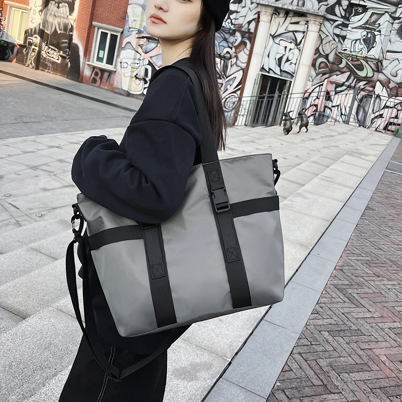 HOCODO Borsa da viaggio da donna impermeabile Borsa a tracolla da donna di grande capacità Borsa a tracolla in nylon a tracolla femminile tinta unita da donna 2