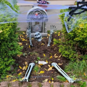 Scheletro in arrivo fuori terra - Paletti scheletrati unici a grandezza naturale per decorazioni di Halloween da giardino all'aperto 1