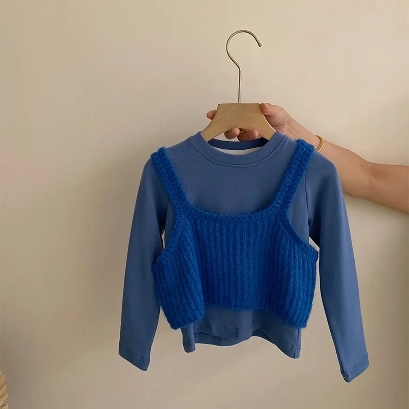 Vestito da ragazza 2025 Autunno e inverno Nuovi vestiti per bambini Ragazza Gilet lavorato a maglia per bambini Tinta unita Top Pantaloni con tenda scoreggia Quattro set 3