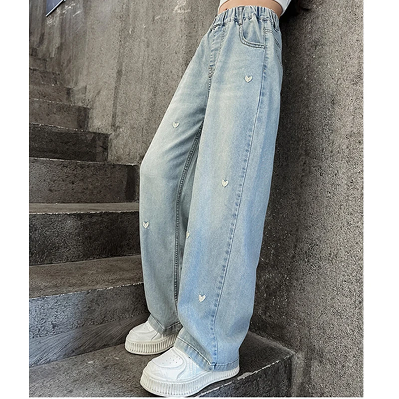 Nuovi jeans per ragazze adolescenti traspiranti autunno estate stampa completa modello a cuore pantaloni in denim a gamba larga per bambini da 4 a 14 anni 5