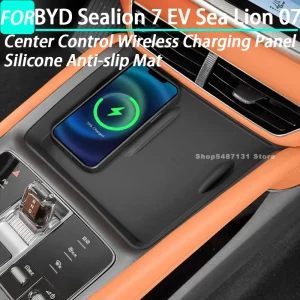 Pannello di ricarica wireless con controllo centrale Tappetino antiscivolo in silicone per BYD Sealion 7 EV Sea Lion 07 Accessori interni 2024-2026 1