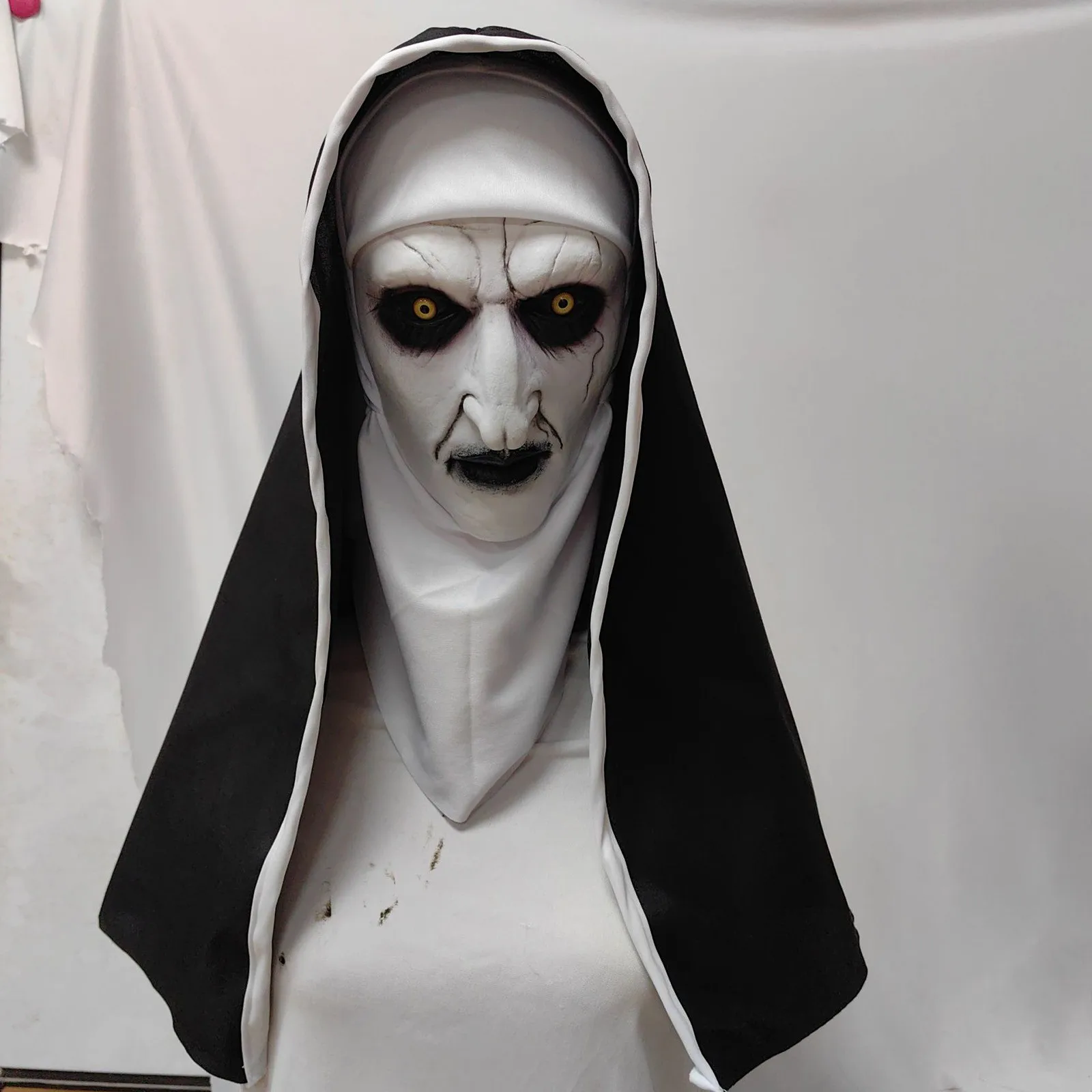 Horror The Nun Mask Cosplay spaventoso Bloody Demon Ghost Face maschere in lattice con foulard Halloween Party Costume puntelli Deluxe 1