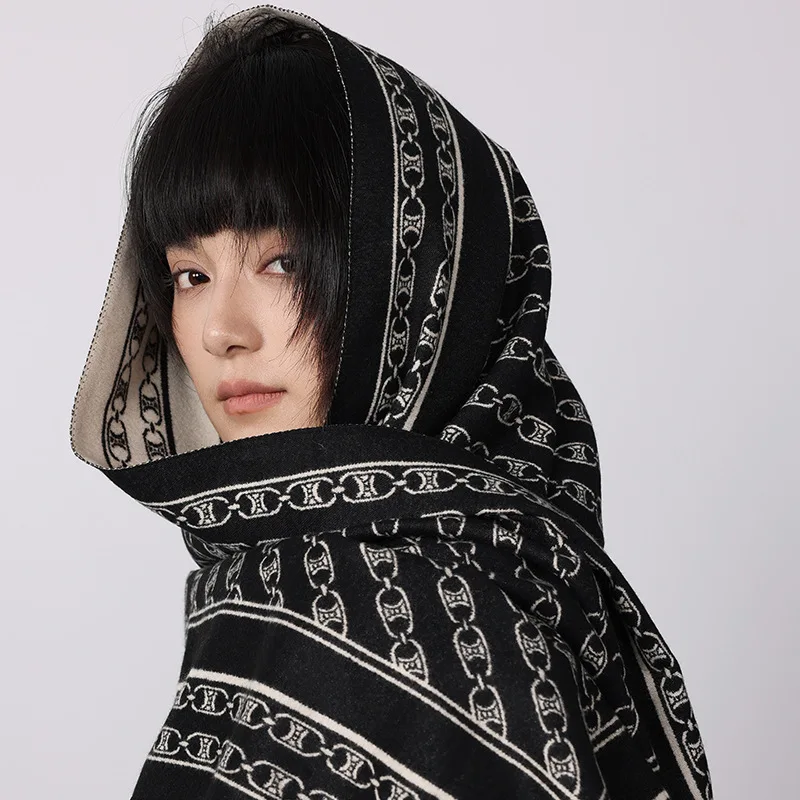 2025 Sciarpa di cashmere calda invernale per donna Stampa a catena Pashmina Scialle avvolgente Fazzoletto da collo Femminile Bufanda Echarpe Design Fascia per capelli 1