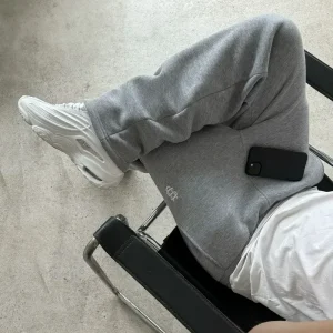 2025 Pantaloni sportivi con design ricamato per uomo e donna Y2K Pantaloni casual larghi retrò Pantaloni dritti con design con cerniera per gambe personalizzate 1