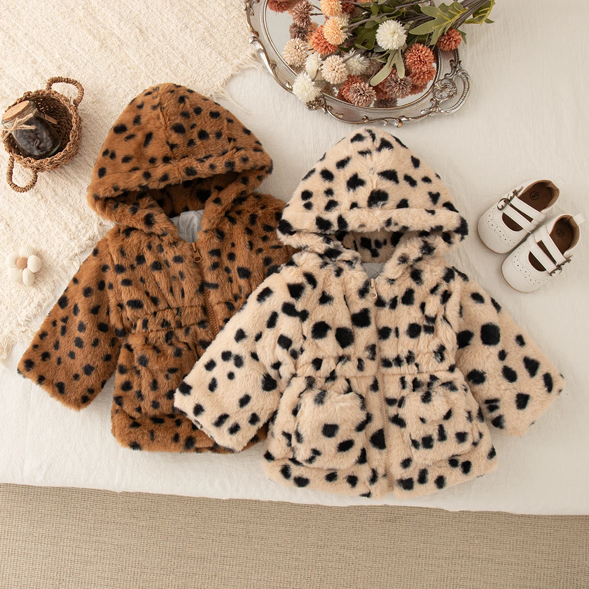 Vestiti per bambini Ragazza Inverno Completo stampato Modello a pois Caldo scamosciato di agnello Capispalla per bambina con cappuccio Cappotto casual carino per ragazza 2