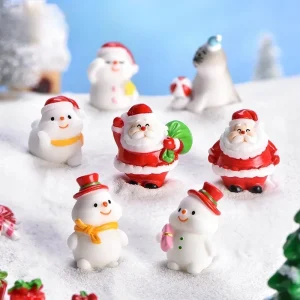 Mini figurine natalizie in resina Miniature Babbo Natale Pupazzo di neve Alce Ornamento Micro Paesaggio Decorazione ornamento di buon Natale 2025 1