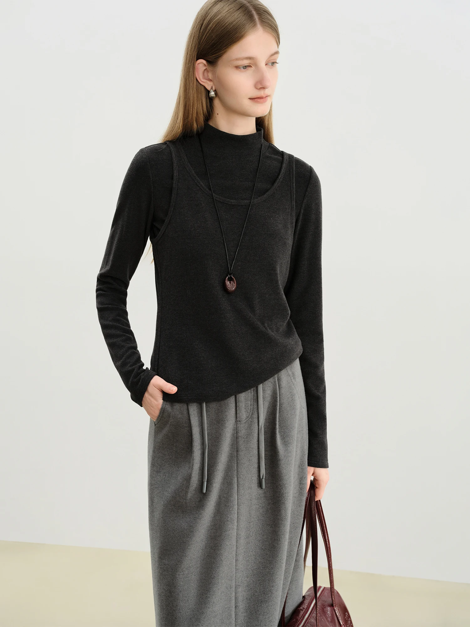 ZIQIAO 2025 Set di t-shirt in maglia a due pezzi da donna autunno inverno - Top casual dal design unico per l'uso versatile quotidiano 3