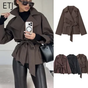 ETJ Autunno 2025 nuova collezione trench casual da donna con risvolto doppiopetto in stile britannico con cintura color Maillard 1
