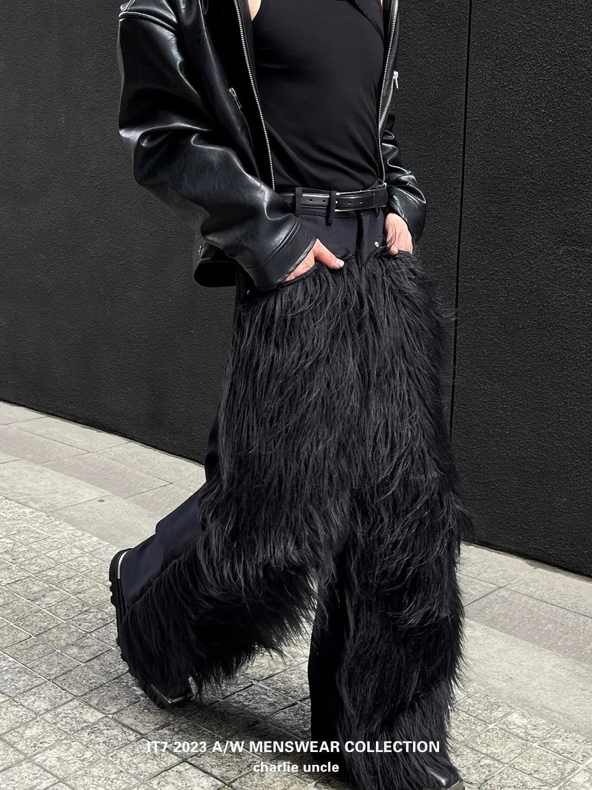 Mauroicardi Autunno Inverno Lungo Nero Spessore Caldo Peloso Shaggy Pelliccia Sintetica Pantaloni a Gamba Larga per Uomo Abiti di Design di Lusso Streetwear 1