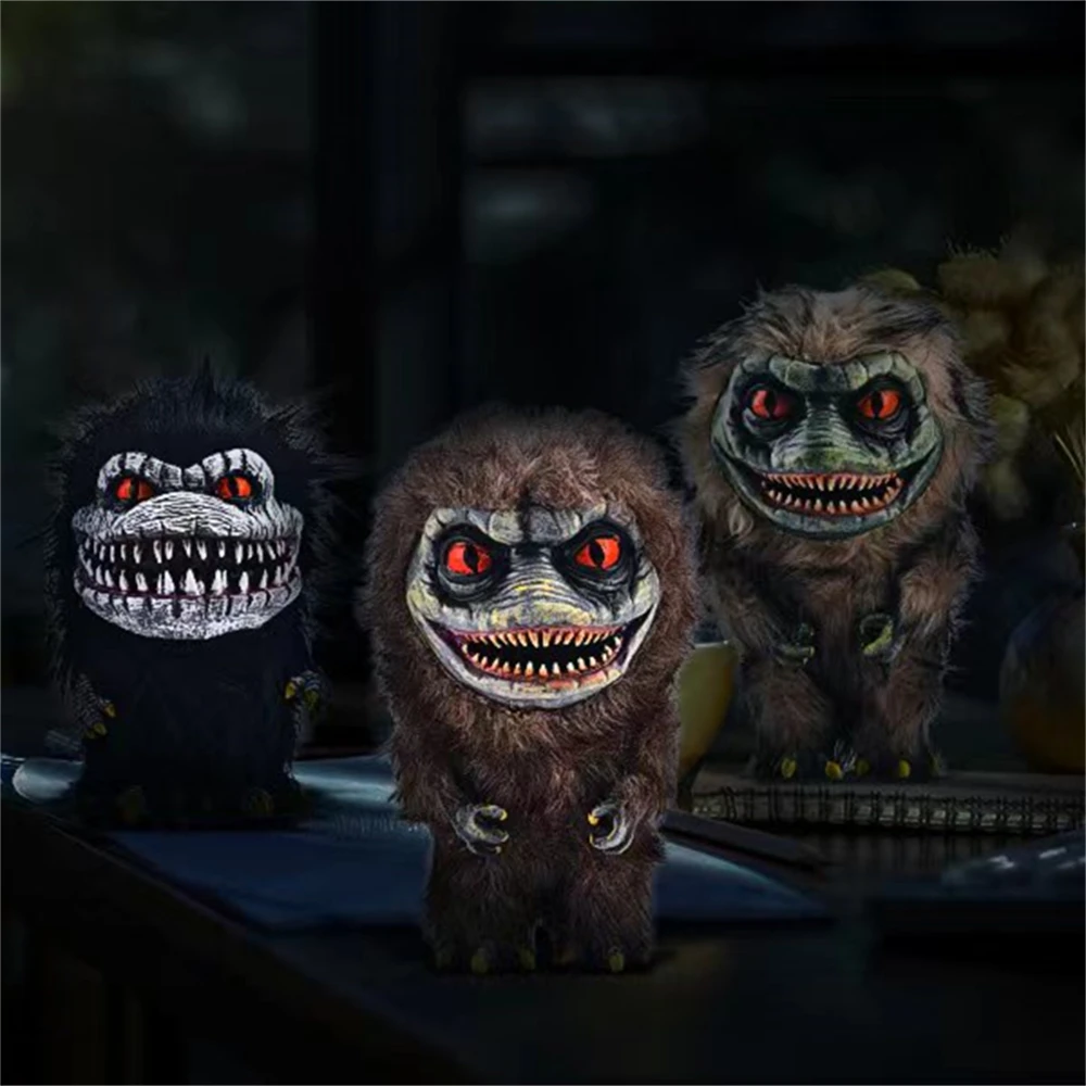 Alien Monster Doll Prop Creepy Peluche Bambola Film horror Alien Prigioniero Peluche Divertente brutto Critters Decorazione festa di Halloween 1