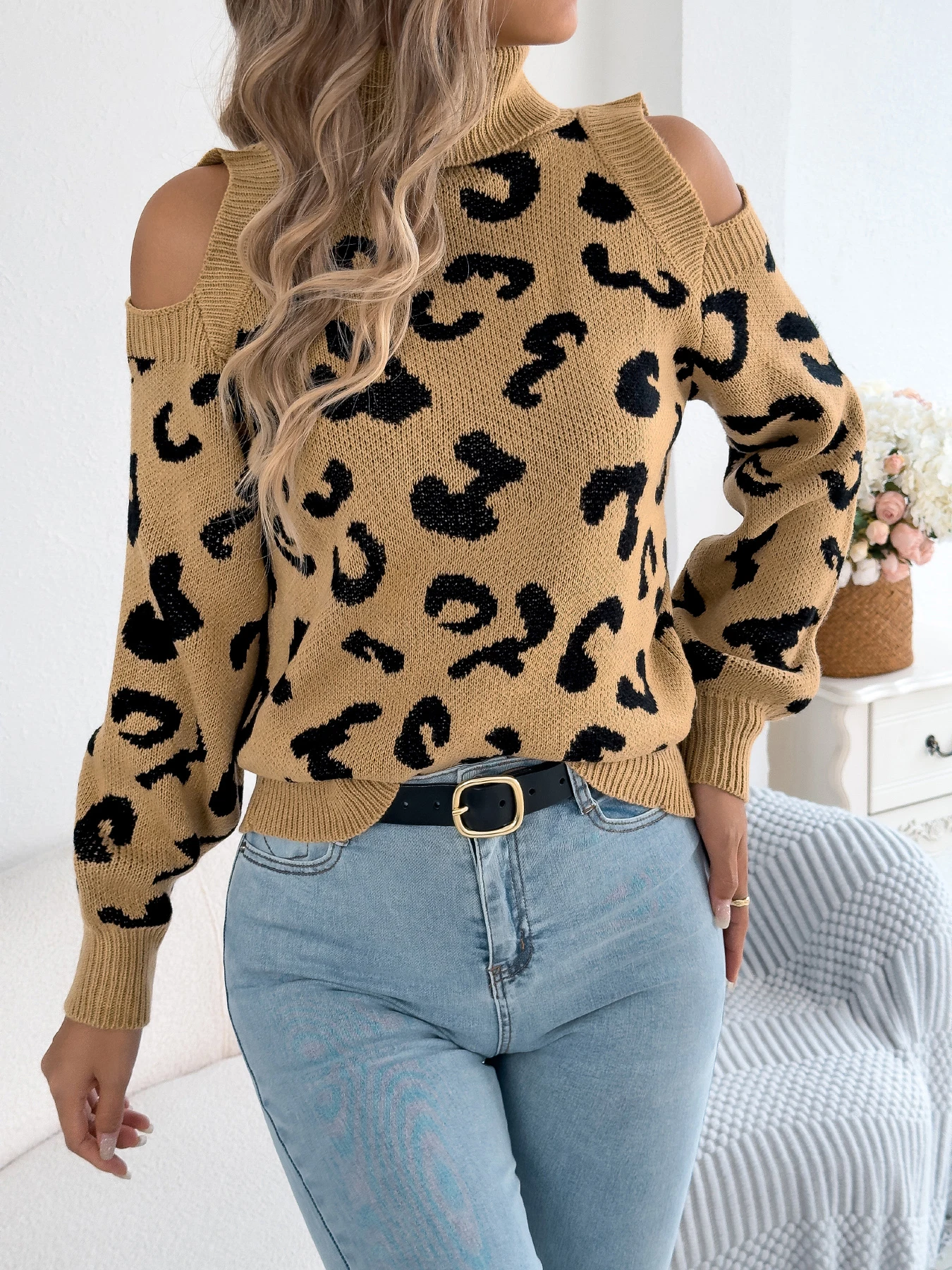 Top da donna con stampa leopardata con spalle scoperte 2025 Maglioni lavorati a maglia a maniche lunghe con lanterna a collo alto casual per l'autunno inverno rosa kaki 3