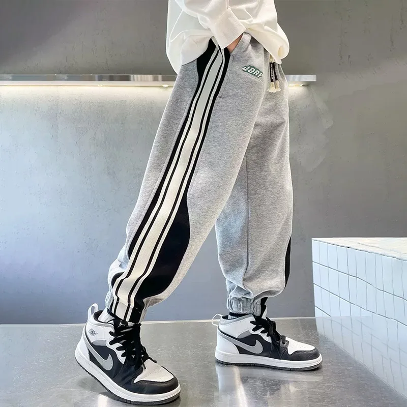 Pantaloni della tuta Ragazzi Pantaloni casual Bambini Inverno Velluto spesso Pantaloni caldi da esterno Adolescenti Ragazzi Pantaloni lunghi a righe Pantaloni sportivi per bambini 4