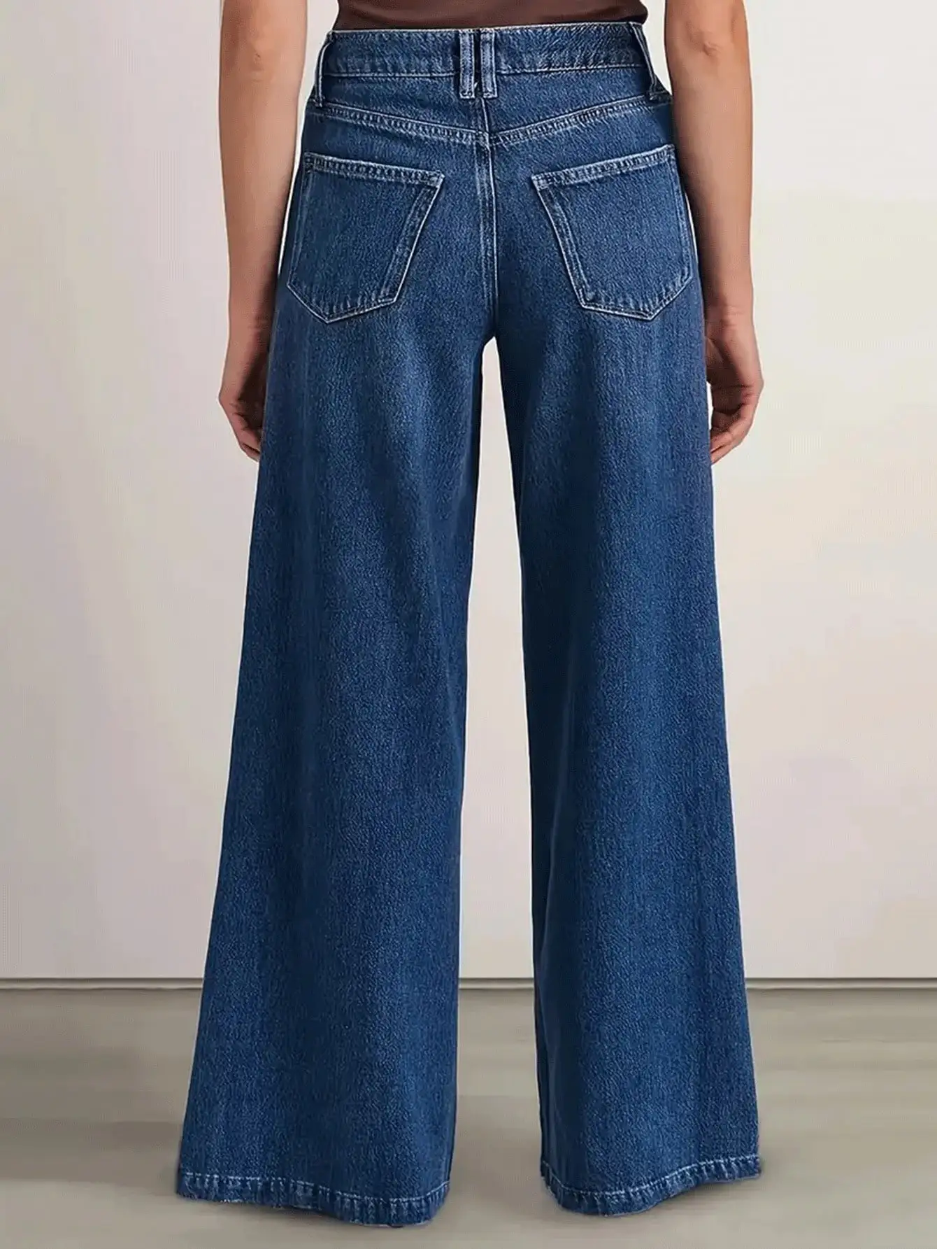 "Jeans da donna a gamba larga blu intenso: pantaloni in denim alla moda per il massimo comfort e la versatilità 3