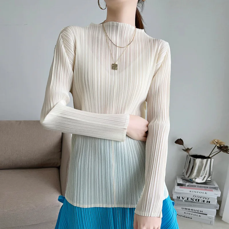 Miyake Top a maniche lunghe a pieghe Autunno 2025 Inverno Moda coreana Donna Dolcevita classico tinta unita T-shirt casual elegante 1