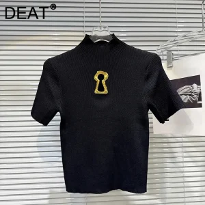DEAT 2025 Autunno Nuovo Stile Metal Hollow Buckle Design Lavorato a Maglia T-shirt a maniche corte per le donne Slim Fit Versatile Top 11A06566 1
