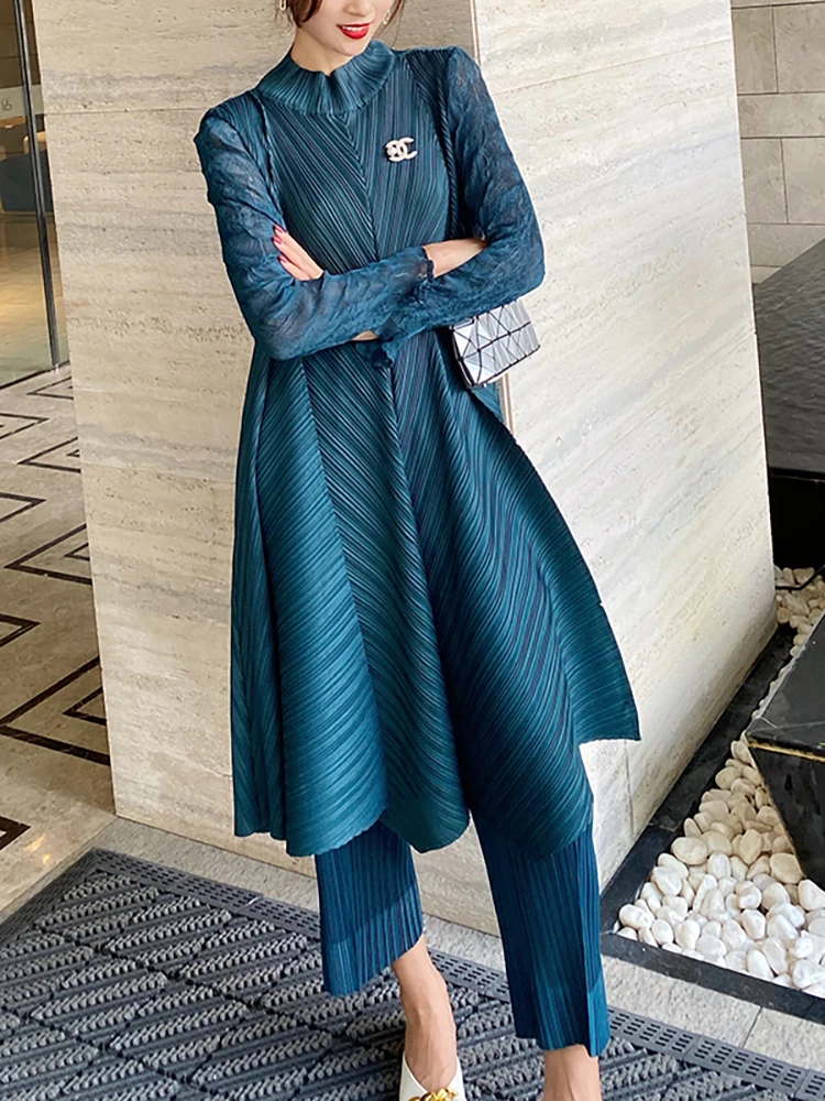 Miyake Set da donna a pieghe in due pezzi Autunno 2025 Inverno Nuovo abito casual allentato Moda in pizzo Abito lungo Top Matita Pantalone 4