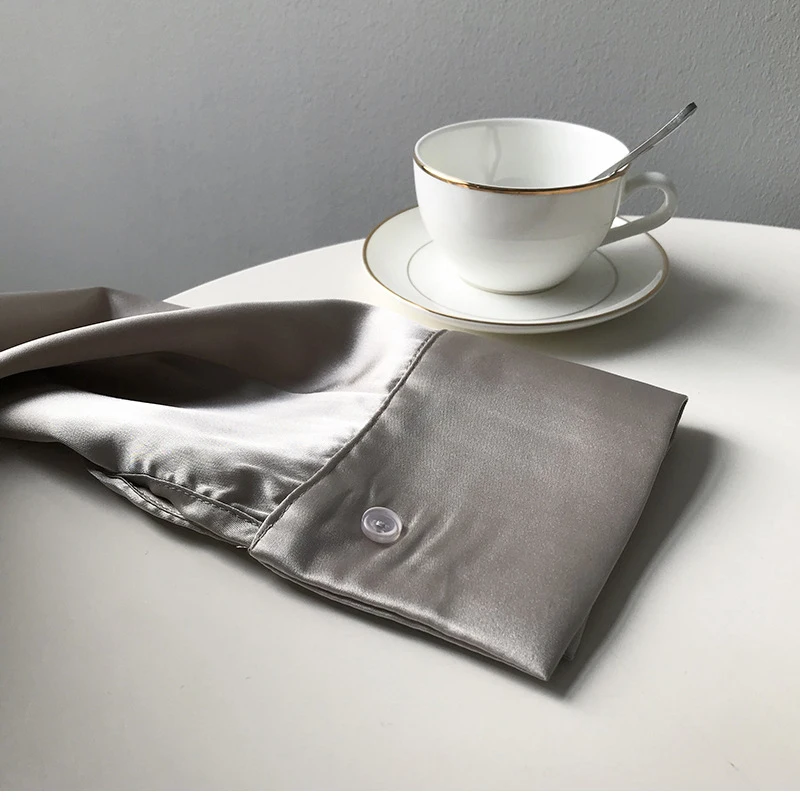 Camicia di seta in raso con bottoni moda primaverile Camicetta vintage da donna Top bianchi da donna maniche lunghe camicie da strada larghe femminili 11355 5