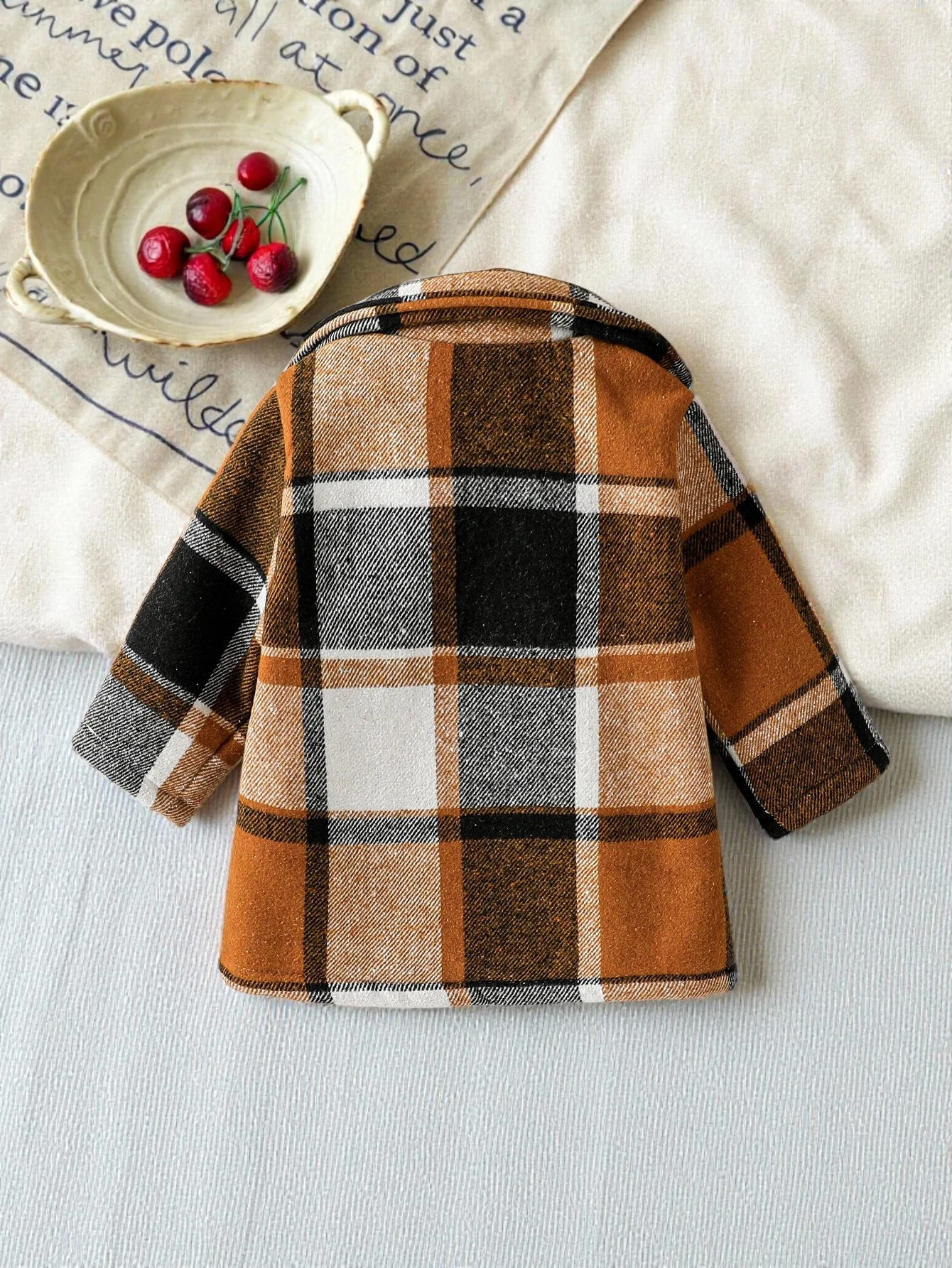 2025 Moda stile coreano ragazzo bambino gentiluomo bavero cappotto scozzese a maniche lunghe abbina tutto per 1-3 anni abbigliamento outdoor 2