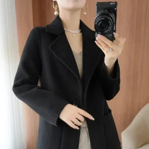 Cappotto di lana a maniche lunghe di colore puro di media lunghezza da donna taglie forti Vestibilità slim Elegante fascia alta Versatile Primavera 2025 Nuova taglia piccola 1