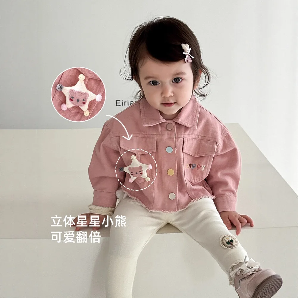 Abbigliamento da cowboy alla moda per bambini 2025 Nuovo cappotto da bambola elegante per ragazze in stile autunnale Abito autunnale con fibbia a colori con lettera per bambini 2