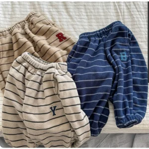 4798 Pantaloni per bambini 2024 Autunno e inverno Nuovi pantaloni da neonato in pile Pantaloni casual a righe Pantaloni caldi 1