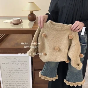 Top autunnali per ragazze maglione pullover lavorato a maglia casual semplice top a palloncino cappotto invernale abbigliamento per bambini design con palla di pelo 1 pz 1