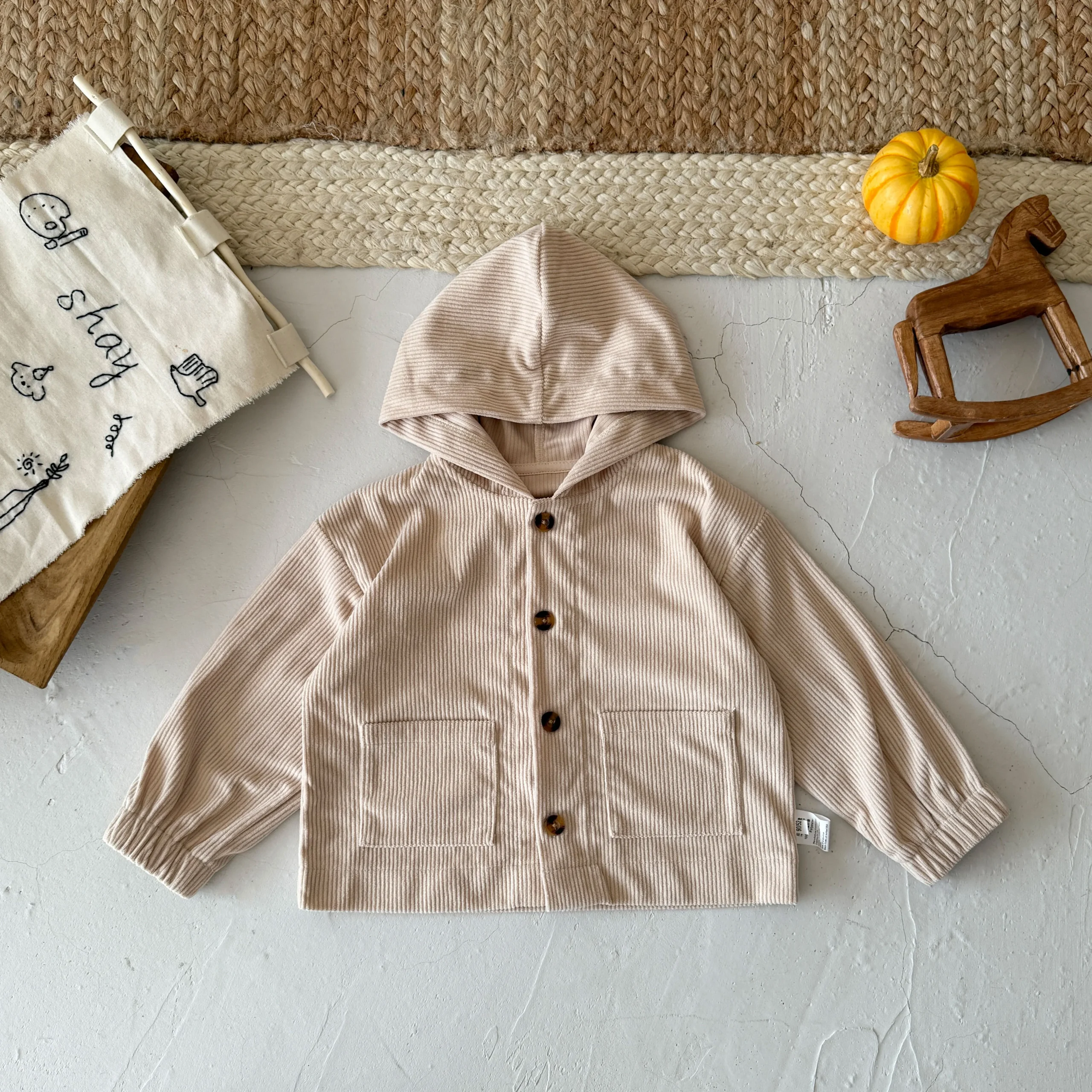 Nuovi vestiti autunnali per bambini da 0 a 3 anni, giacca con cappuccio in velluto a coste alla moda e facile da indossare per neonati 2